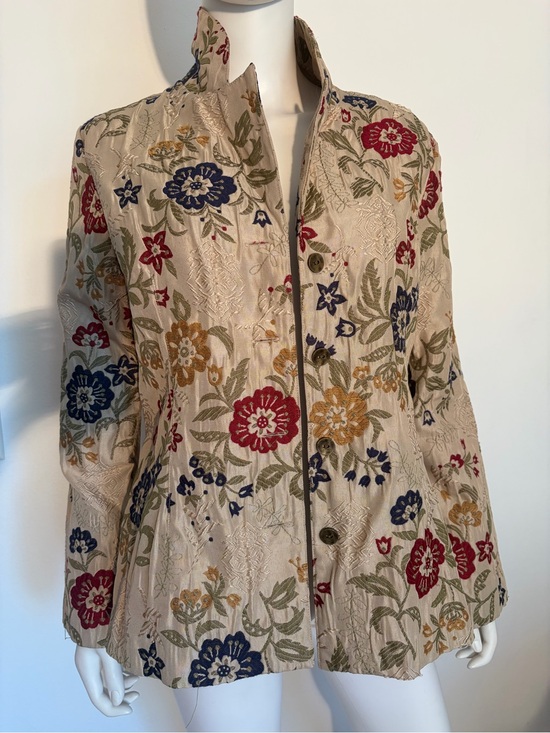 Alfred Dunner Jackets & Blazers - #883 Alfred Dunner Vintage Beige Embroidered Floral Stand-Collar Jacket